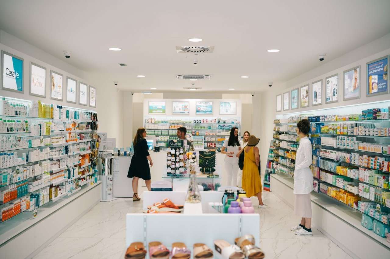 Otvorenje Ljekarne Švaljek u Park&Shop centru u Biogradu na Moru - 