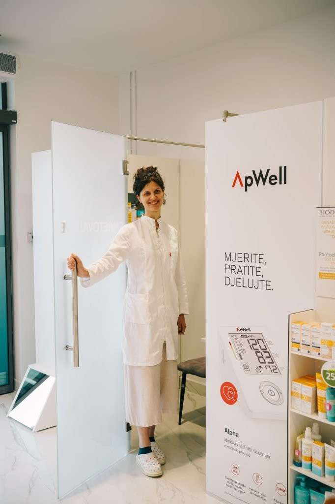 Otvorenje Ljekarne Švaljek u Park&Shop centru u Biogradu na Moru - 