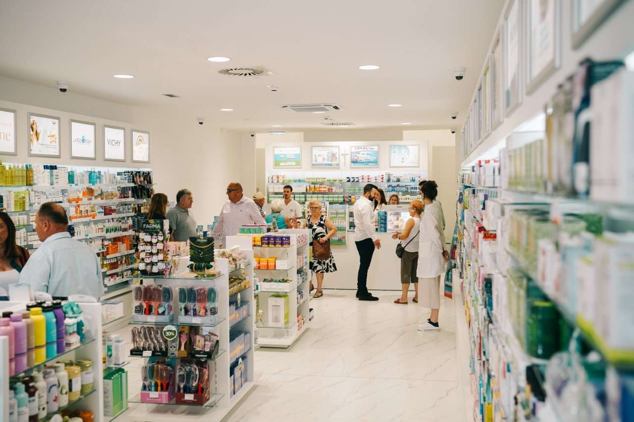 Otvorenje Ljekarne Švaljek u Park&Shop centru u Biogradu na Moru - 