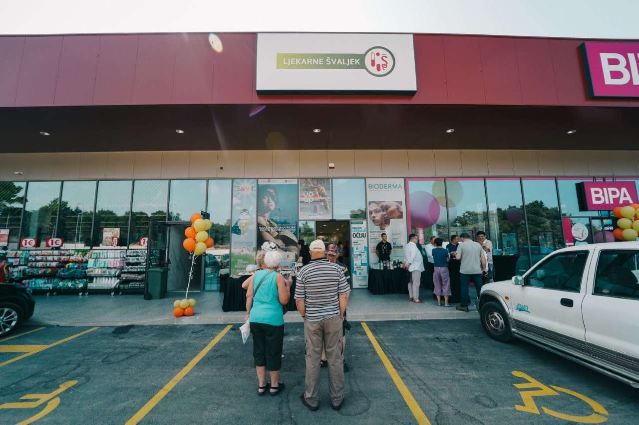 Otvorenje Ljekarne Švaljek u Park&Shop centru u Biogradu na Moru - 