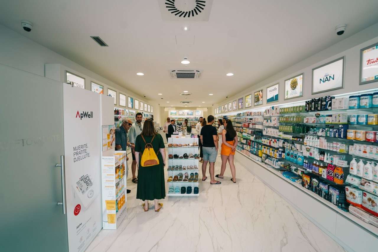 Otvorenje Ljekarne Švaljek u Park&Shop centru u Biogradu na Moru - 
