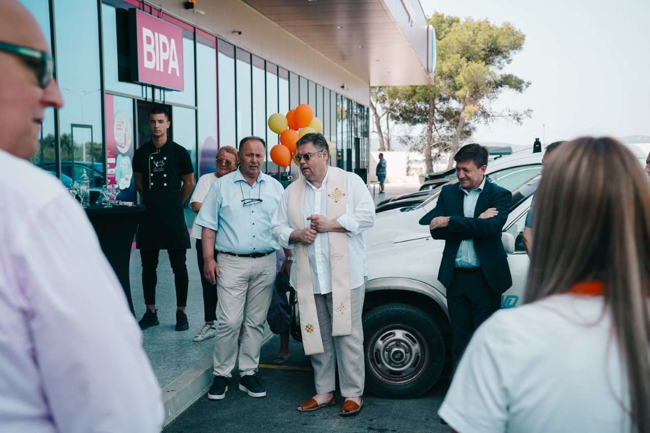 Otvorenje Ljekarne Švaljek u Park&Shop centru u Biogradu na Moru - 