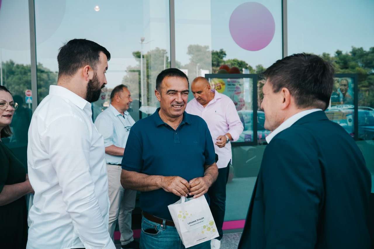 Otvorenje Ljekarne Švaljek u Park&Shop centru u Biogradu na Moru - 