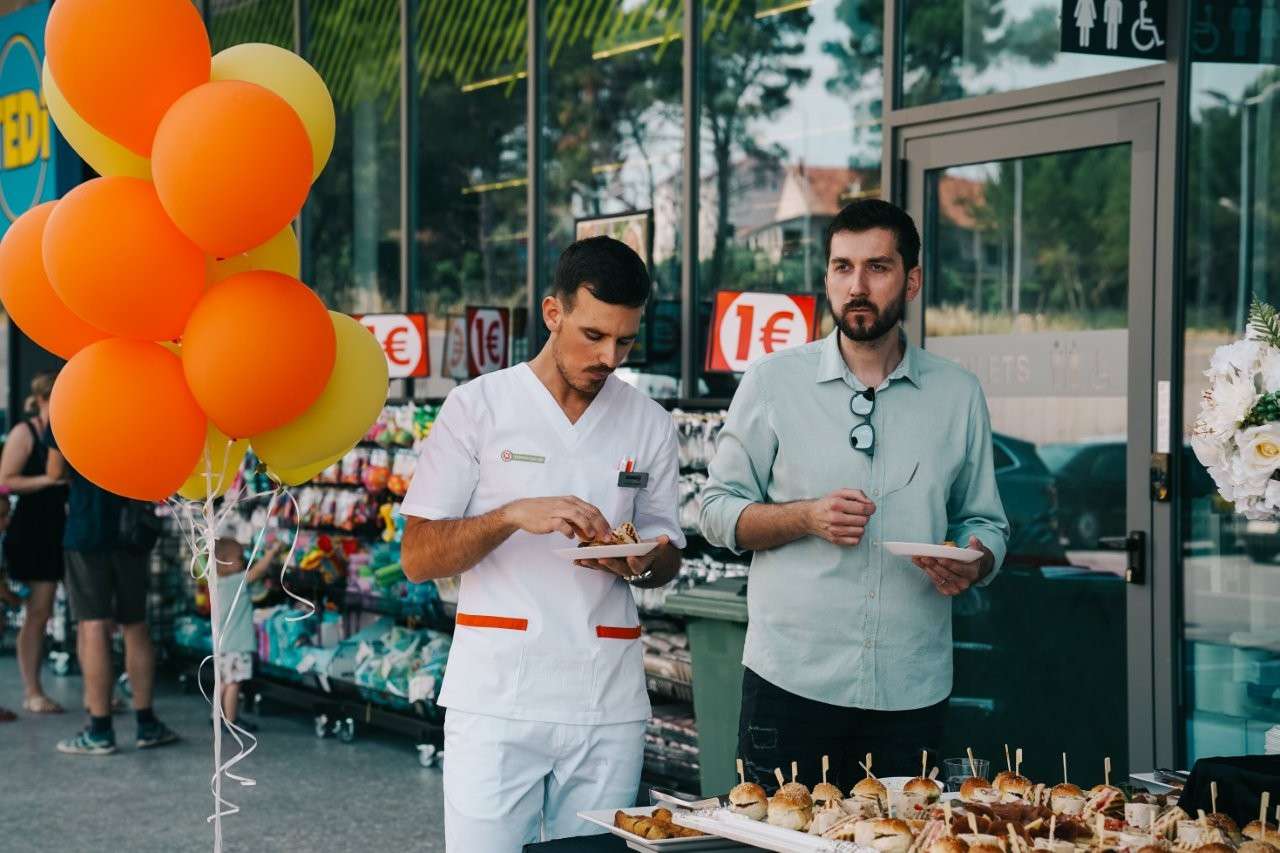Otvorenje Ljekarne Švaljek u Park&Shop centru u Biogradu na Moru - 